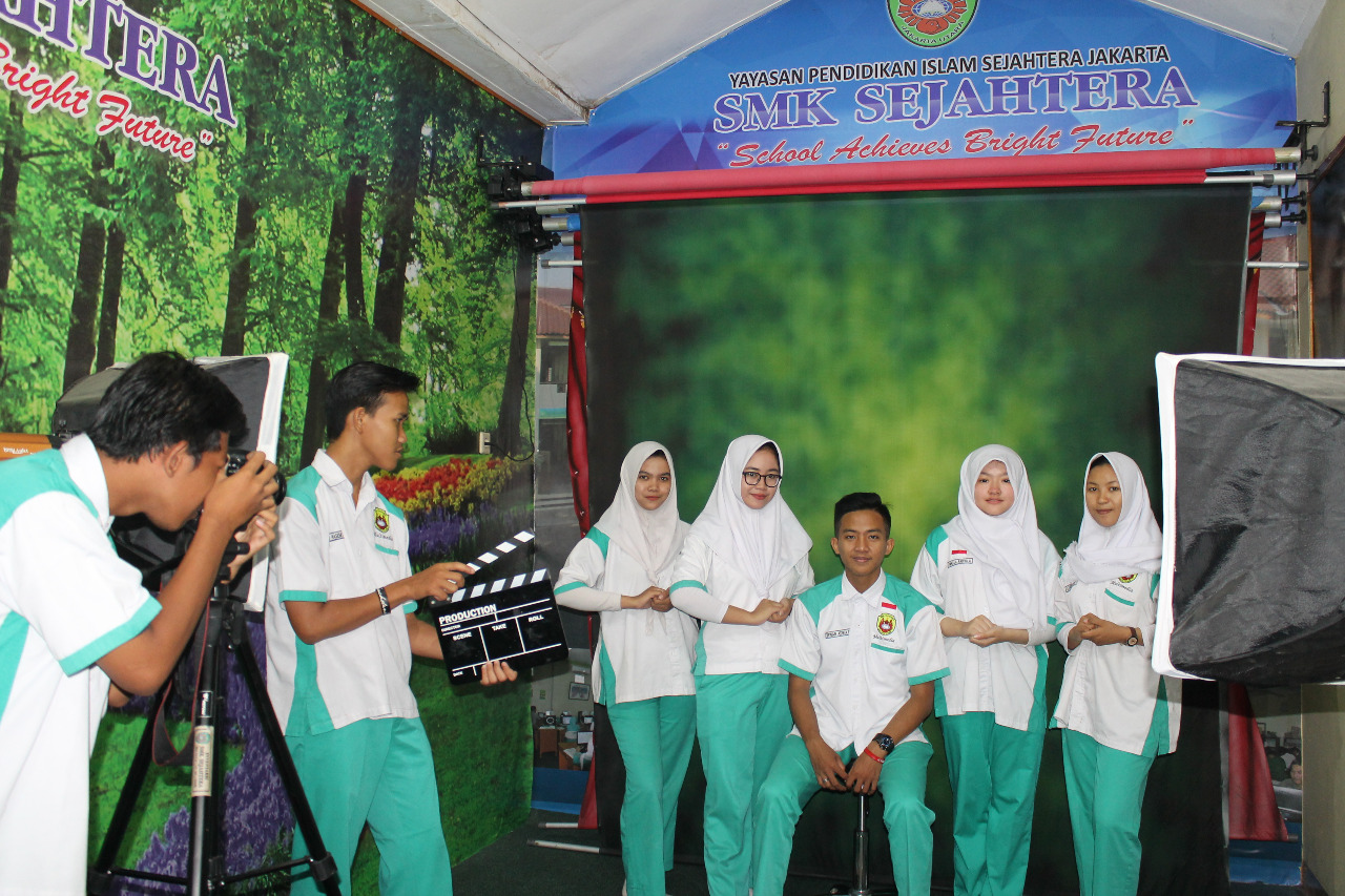 Desain Komunikasi Visual